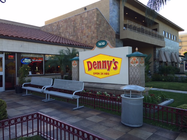 dennys